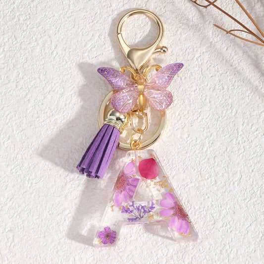 Llavero Letra Personalizada de Resina Floral – Hecho a Mano