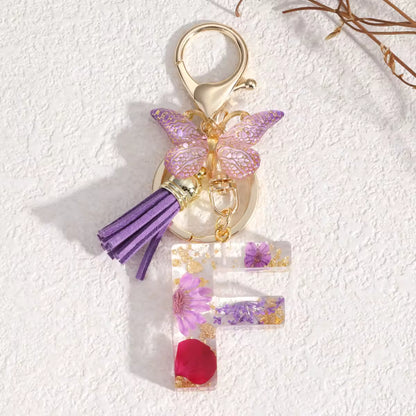 Llavero Letra Personalizada de Resina Floral – Hecho a Mano