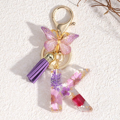 Llavero Letra Personalizada de Resina Floral – Hecho a Mano