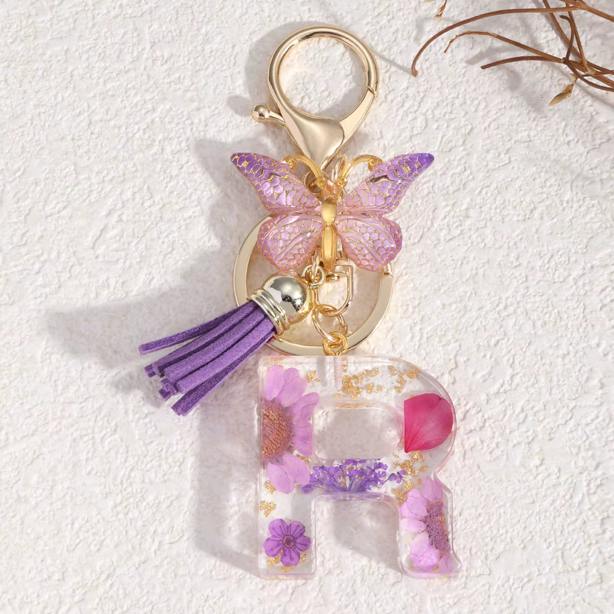 Llavero Letra Personalizada de Resina Floral – Hecho a Mano