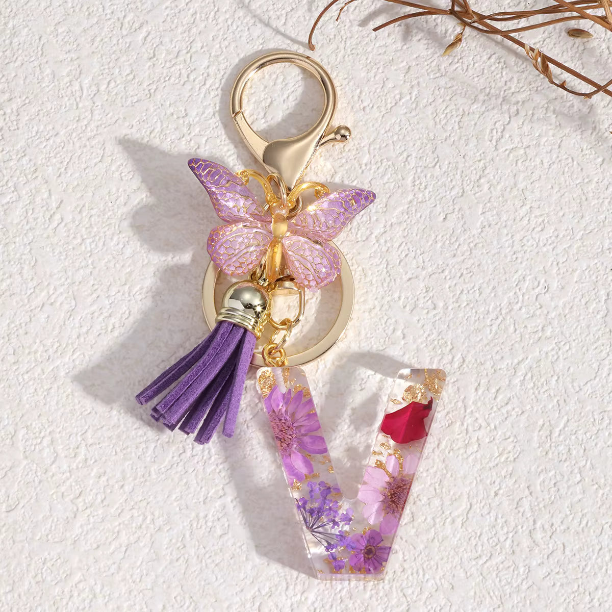 Llavero Letra Personalizada de Resina Floral – Hecho a Mano